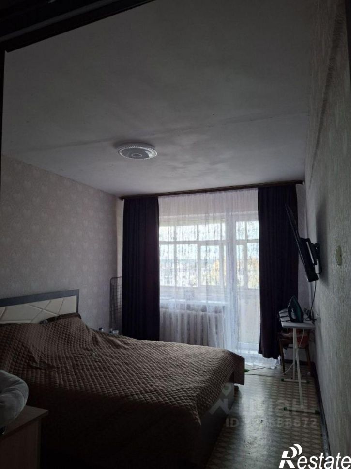 2-комн квартира 13-й микрорайон, 16