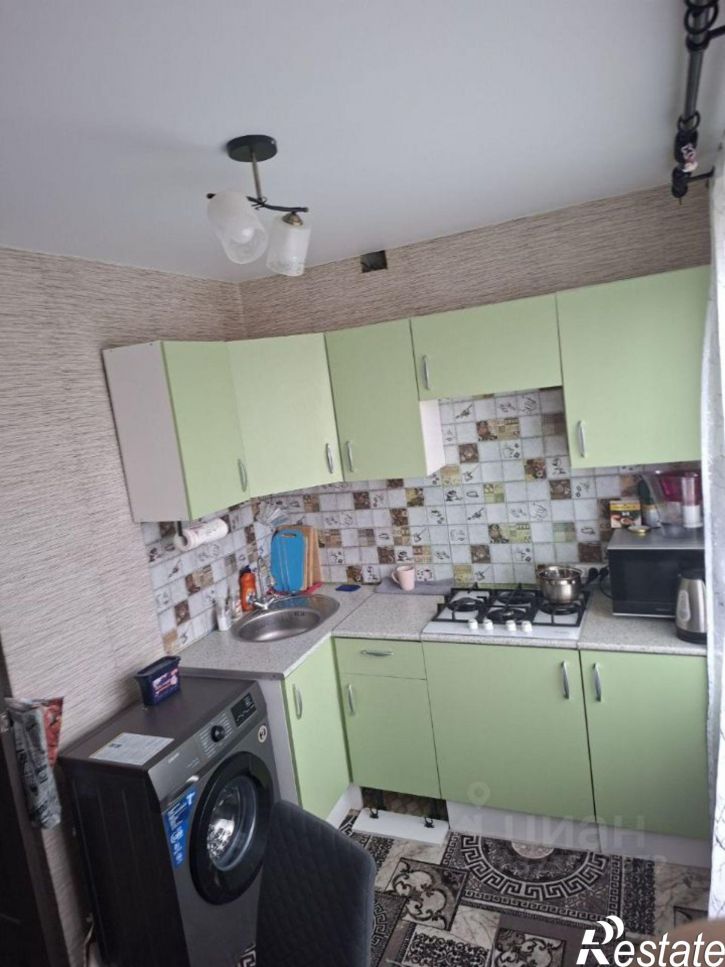 2-комн квартира 13-й микрорайон, 16