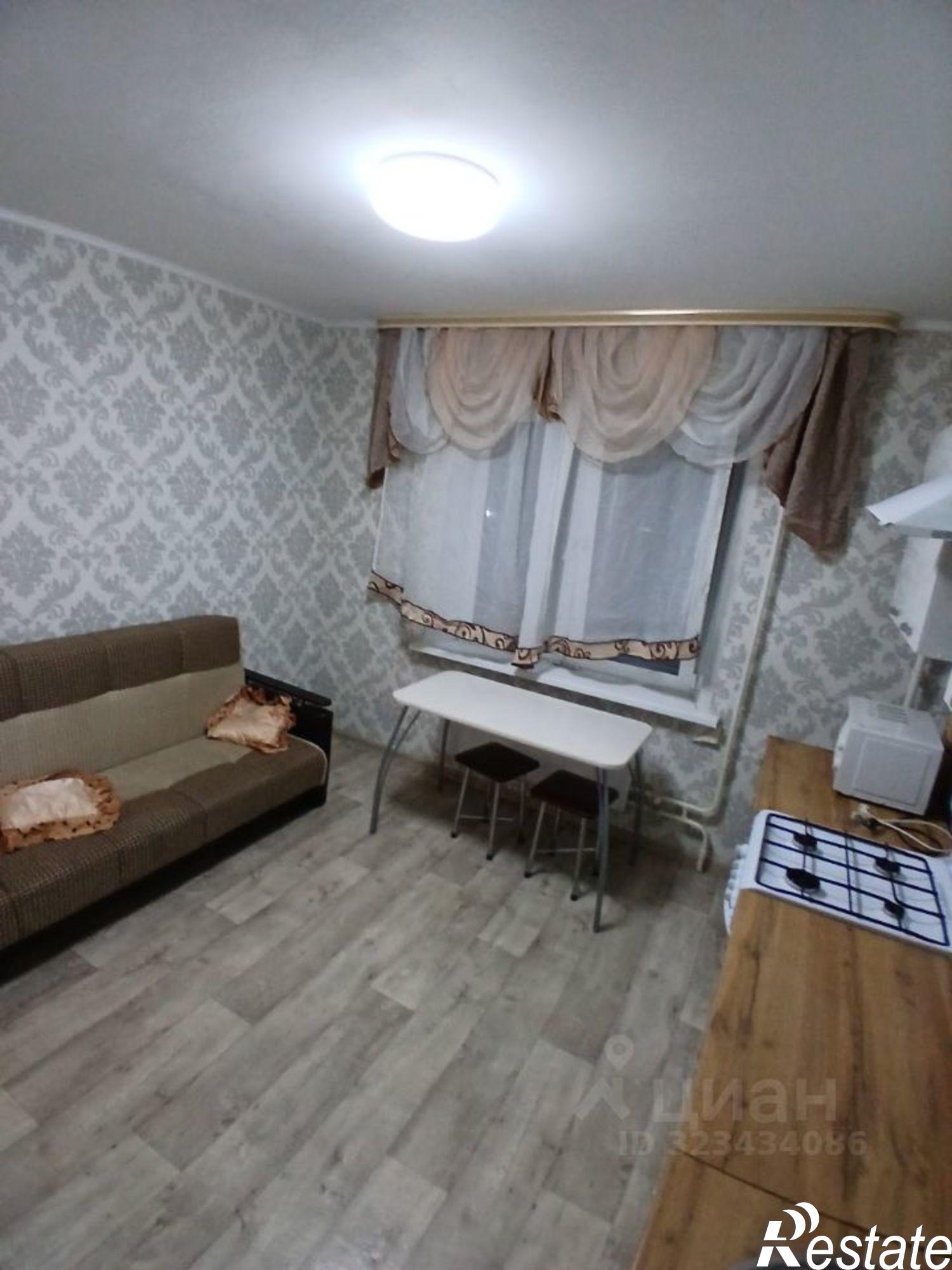 Сдать квартиру за 18 500 рублей на Брянск, улица А.К. Толстого, 4