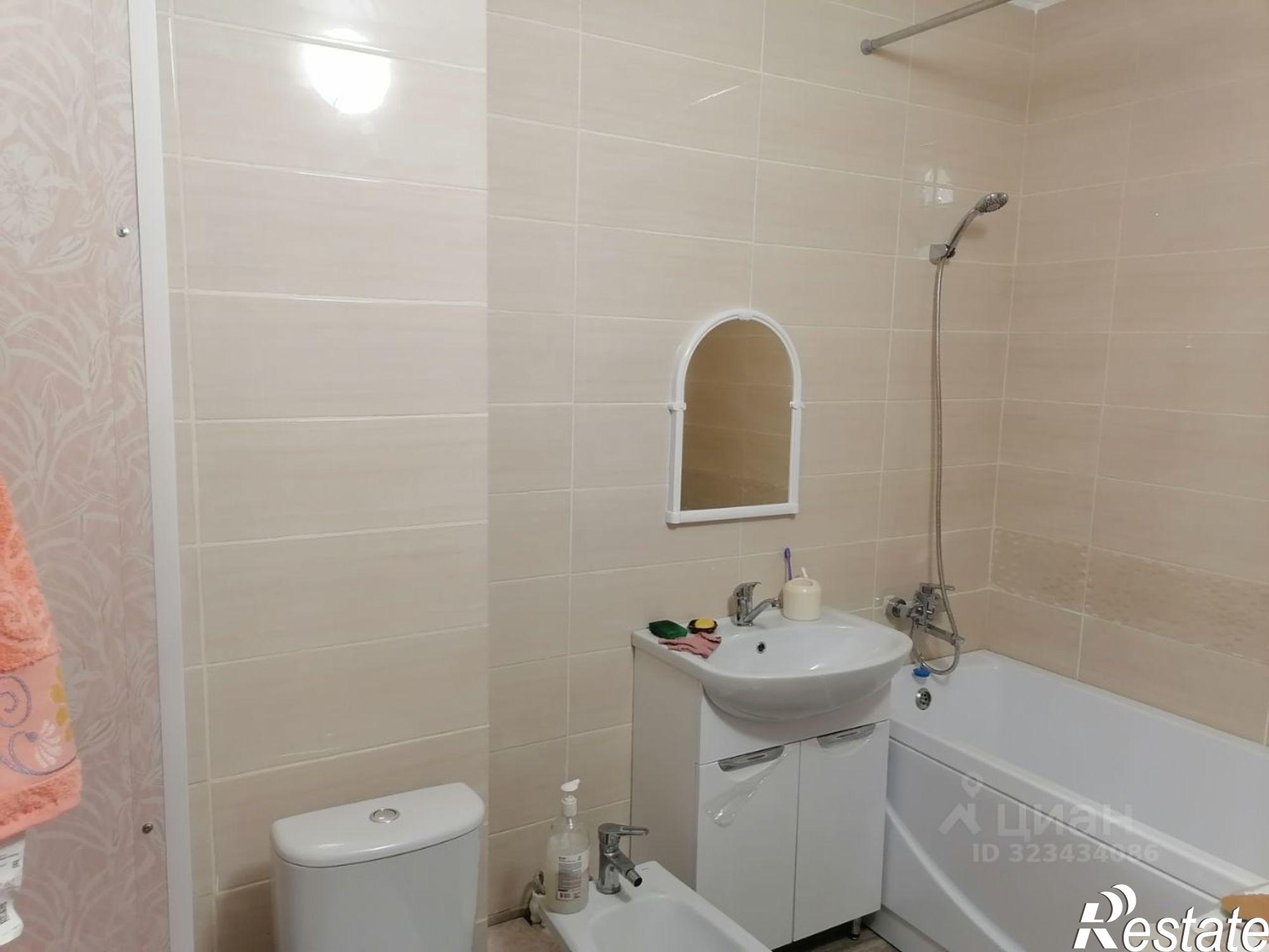 Сдать квартиру за 18 500 рублей на Брянск, улица А.К. Толстого, 4