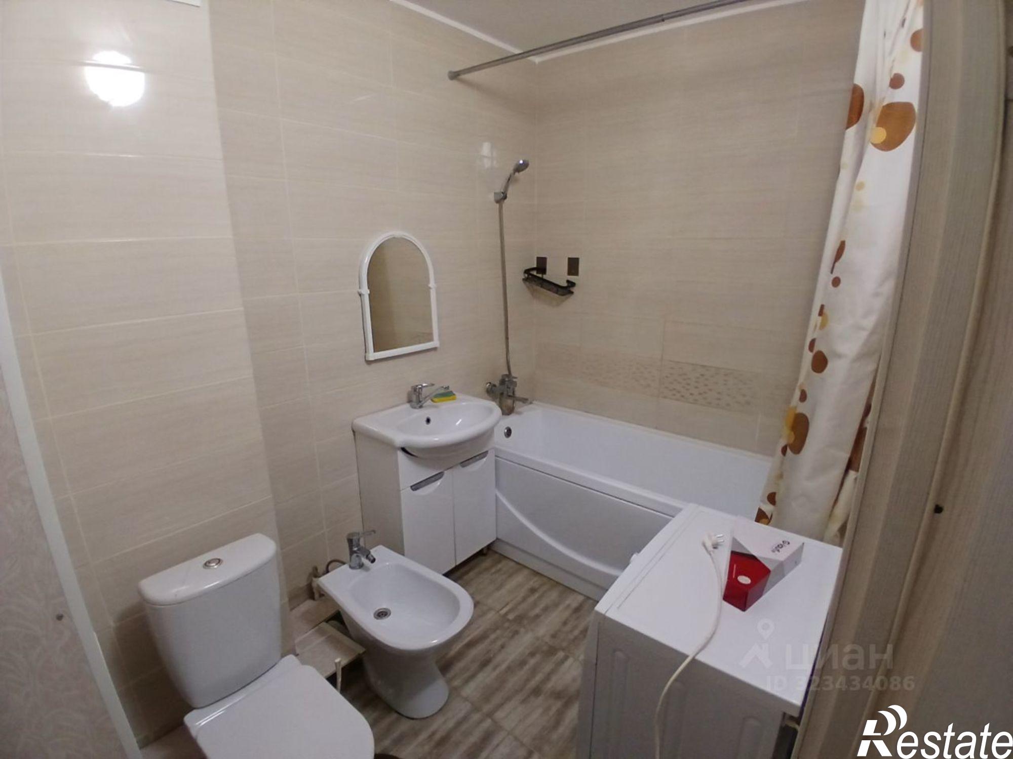 Сдать квартиру за 18 500 рублей на Брянск, улица А.К. Толстого, 4