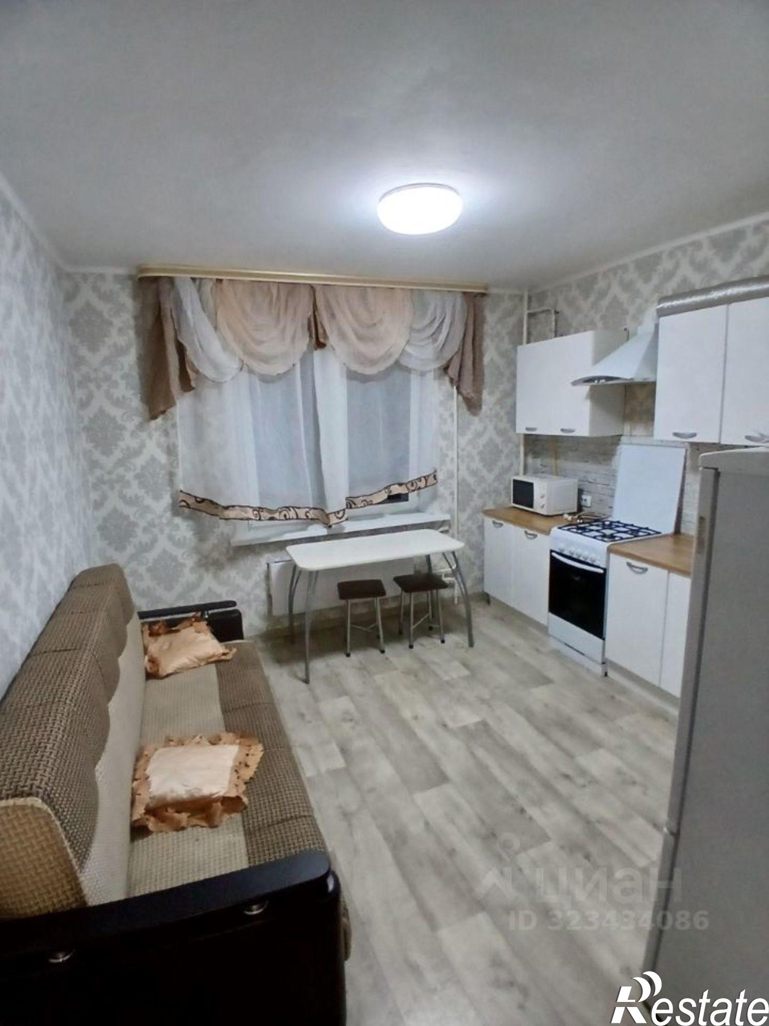 Сдать квартиру за 18 500 рублей на Брянск, улица А.К. Толстого, 4