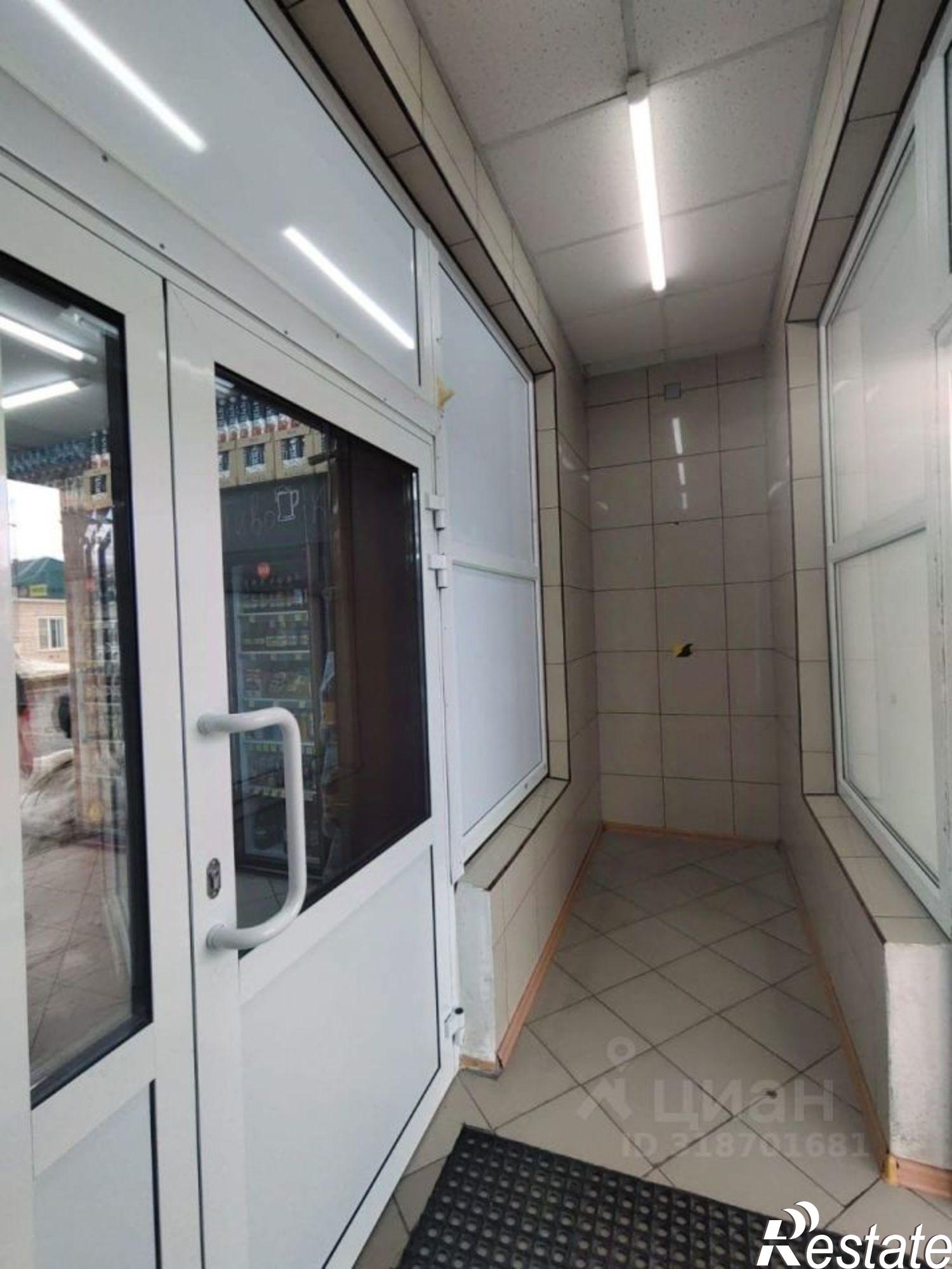 Купить торговое помещение за 3 387 020 рублей на Мглинский р-н, Мглин, Ленина ул, 52