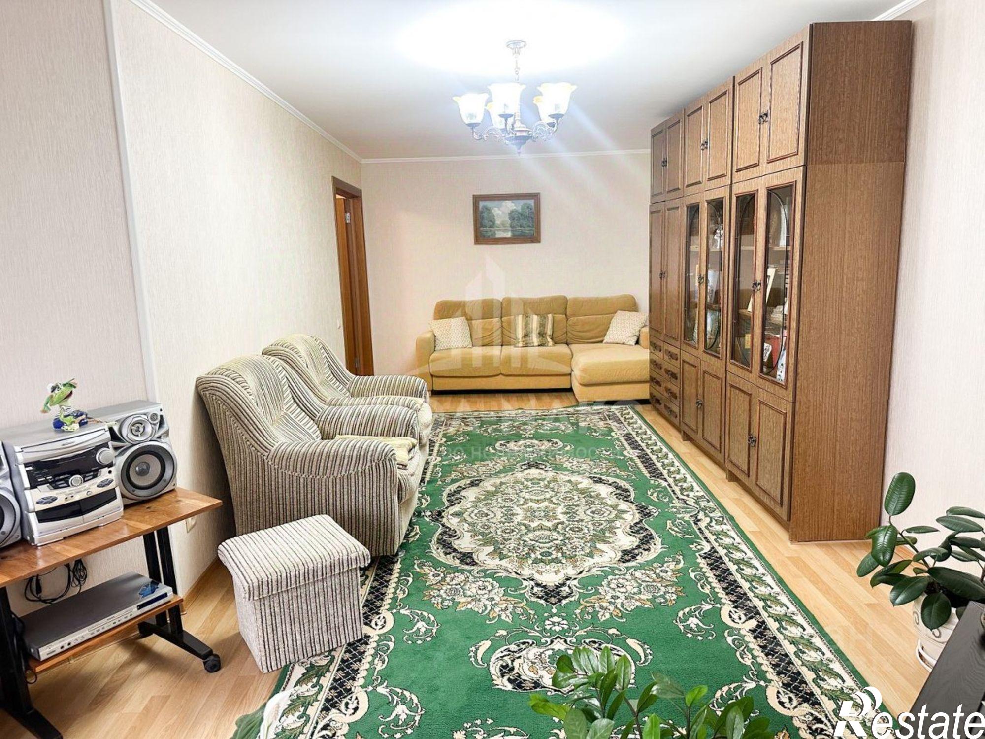 Купить квартиру за 7 450 000 рублей на Брянский район, Московский мкр, д.44