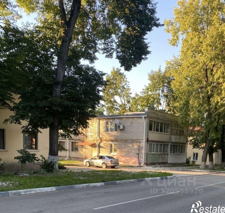 3-комн квартира Дятьково, Садовая улица, 19