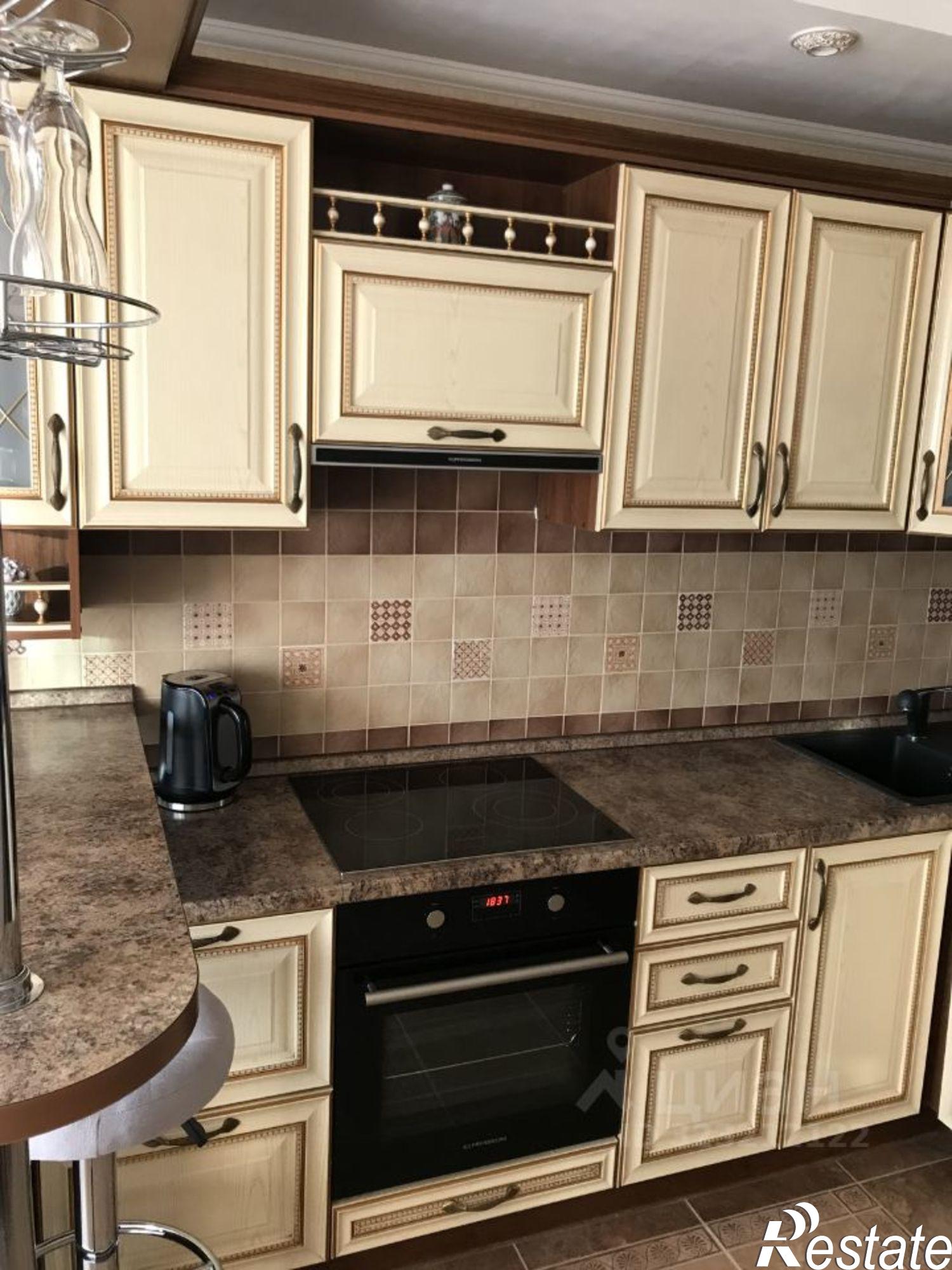 Сдать квартиру за 38 000 рублей на Брянск, улица Крахмалёва, 49/1