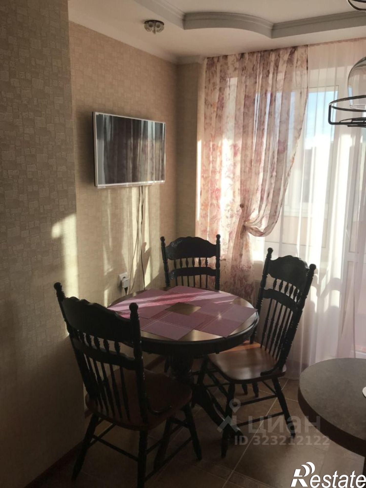 Сдать квартиру за 38 000 рублей на Брянск, улица Крахмалёва, 49/1