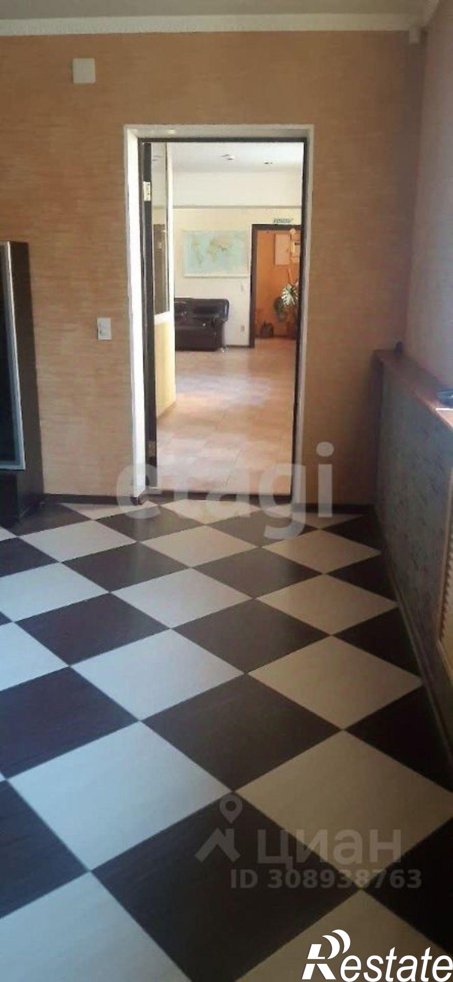 Купить офис, помещение под офис за 8 200 030 рублей на городской округ Брянск