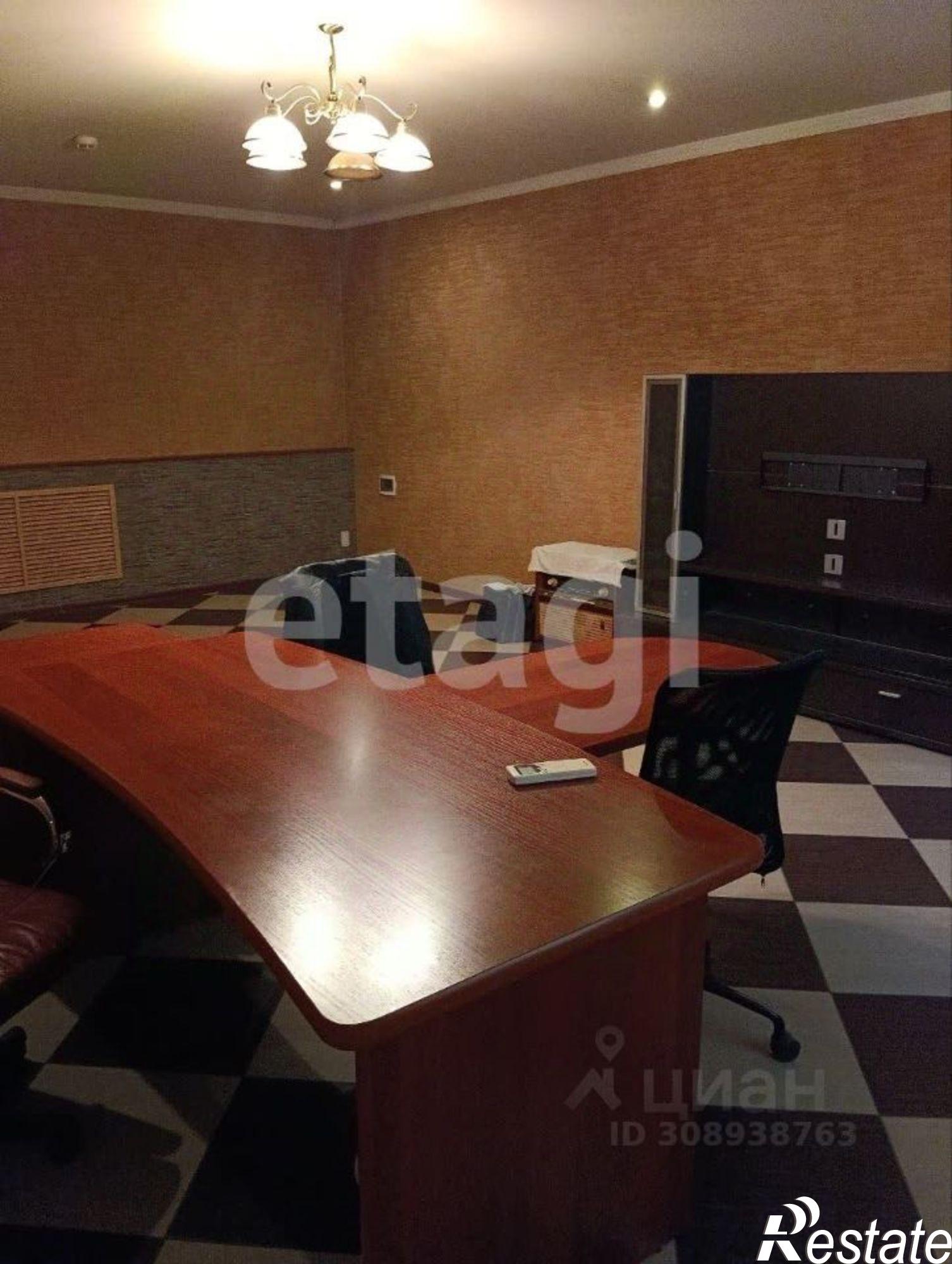 Купить офис, помещение под офис за 8 200 030 рублей на городской округ Брянск