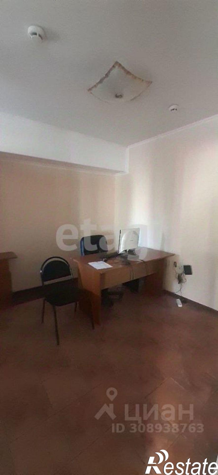 Купить офис, помещение под офис за 8 200 030 рублей на городской округ Брянск