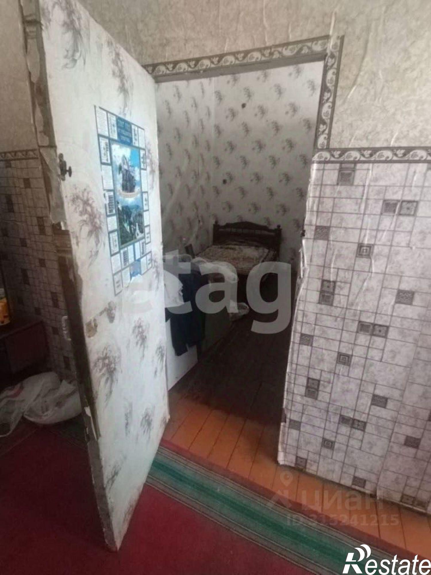 Купить квартиру за 450 000 рублей на Комаричский район