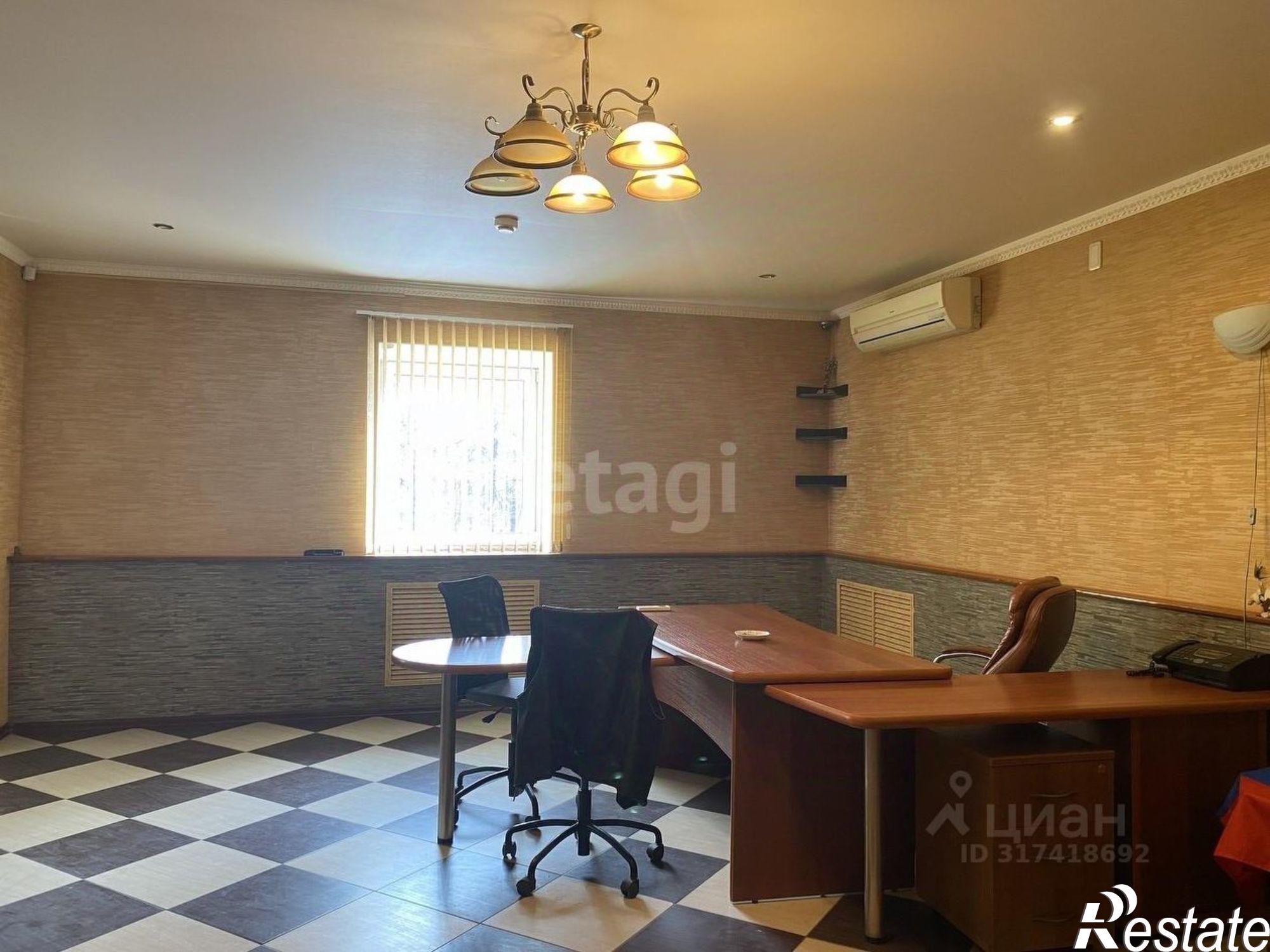 Купить офис, помещение под офис за 7 400 080 рублей на городской округ Брянск