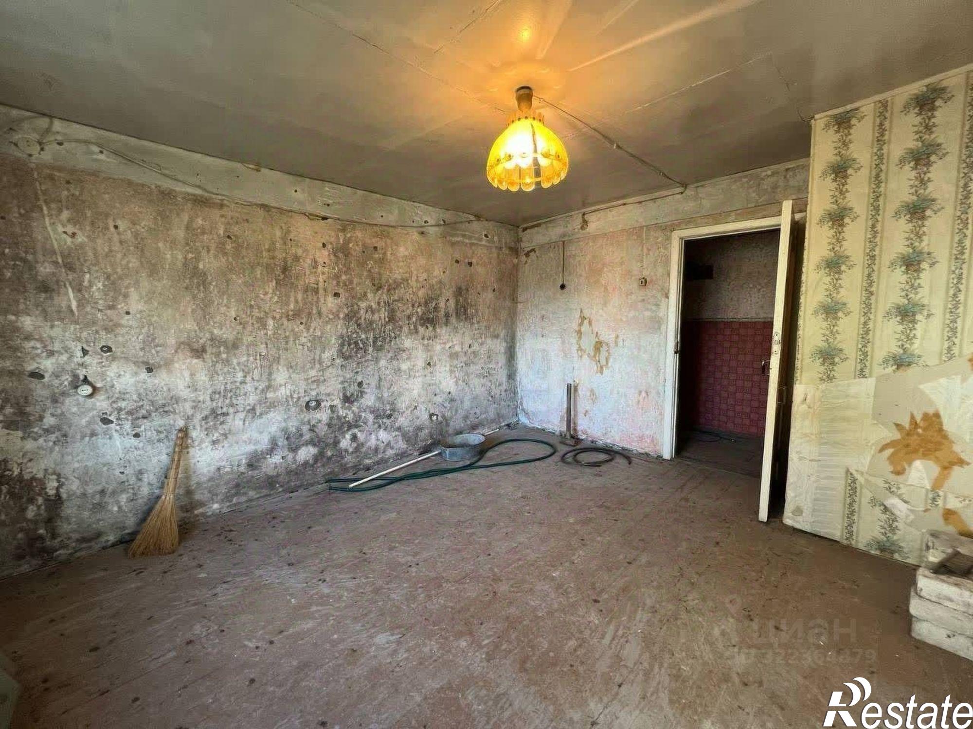 Купить квартиру за 380 000 рублей на Дятьковский район