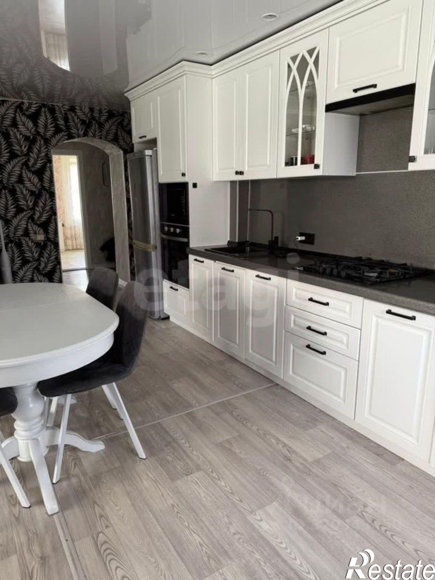 Купить квартиру за 6 000 000 рублей на городской округ Клинцы