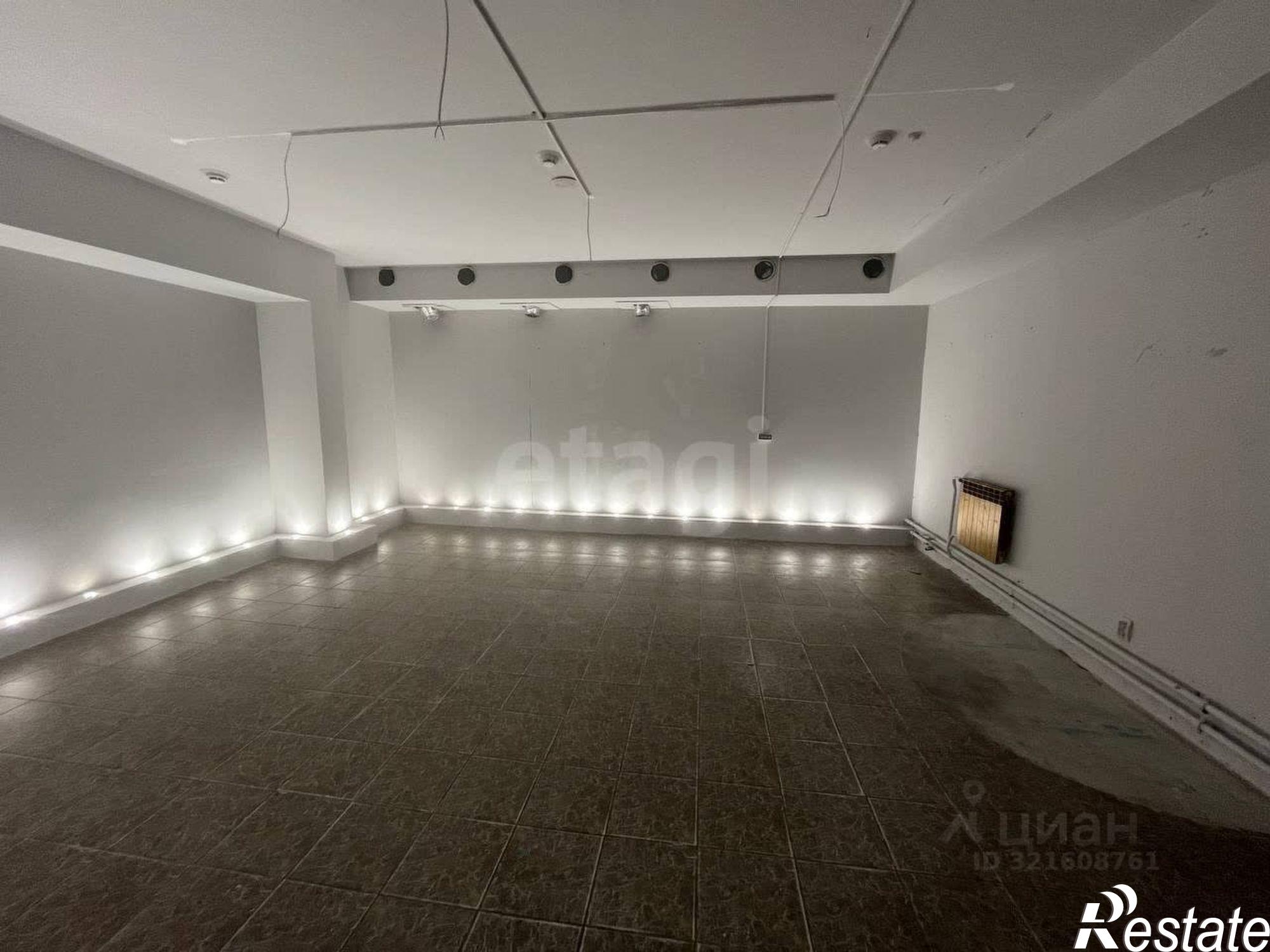 Купить офис, помещение под офис за 11 165 300 рублей на городской округ Брянск