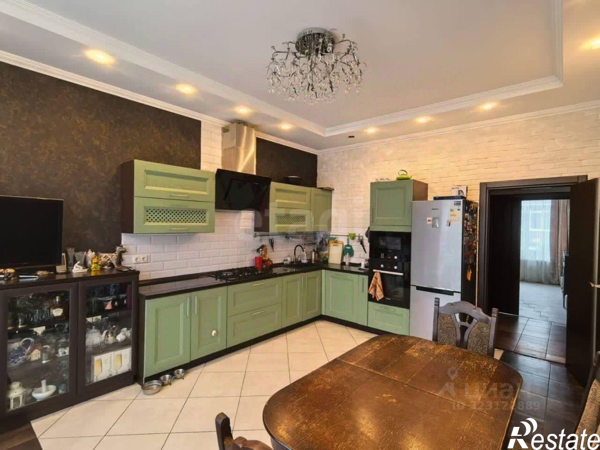 Купить квартиру за 36 000 000 рублей на Брянский район