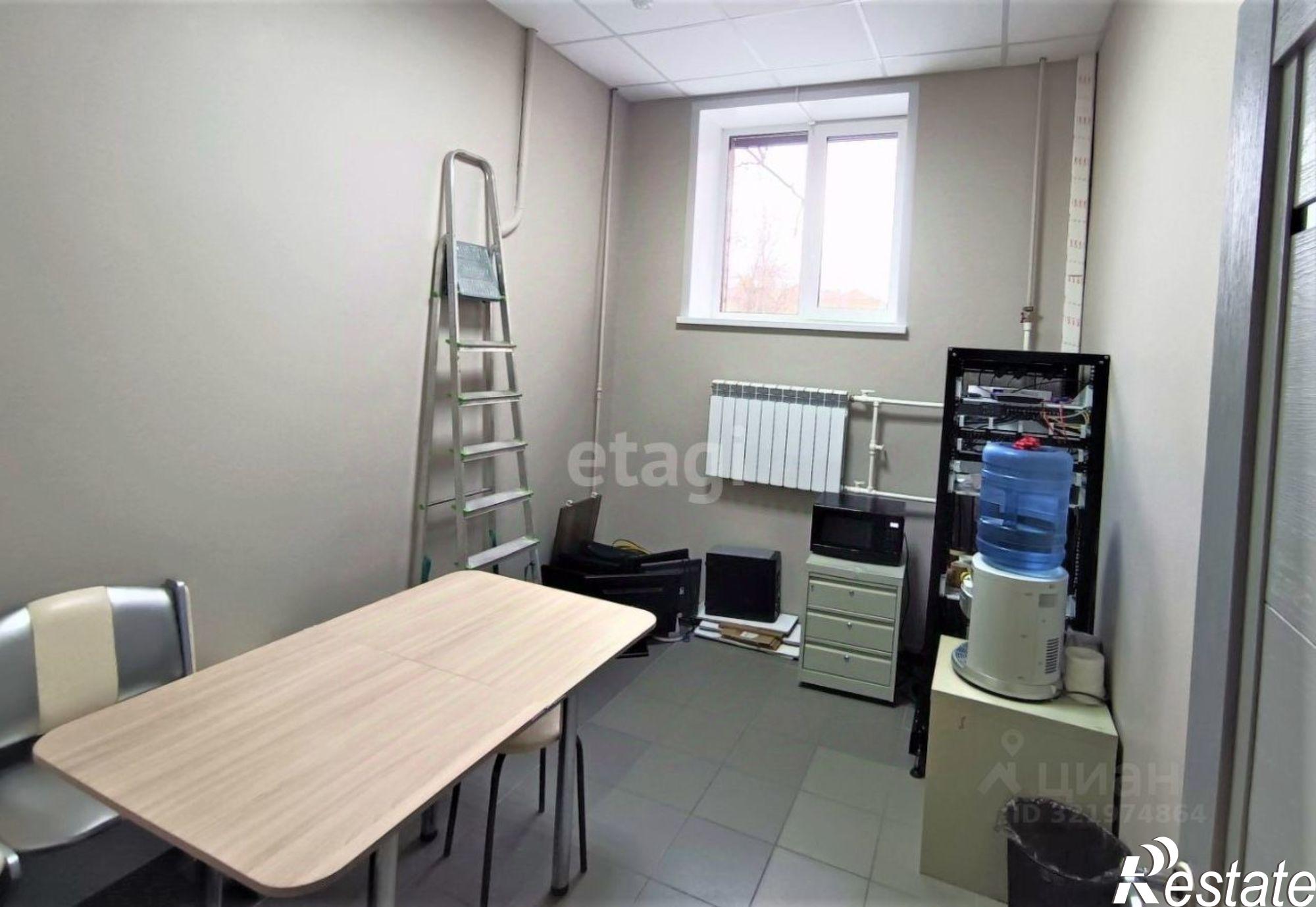 Купить офис, помещение под офис за 6 681 760 рублей на городской округ Брянск