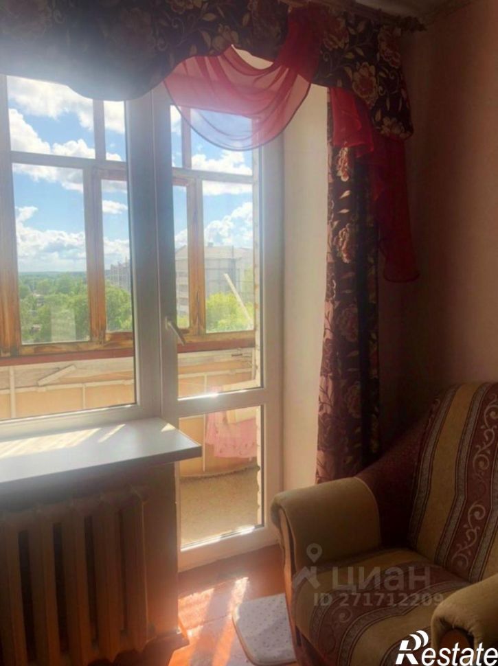 2-комн квартира улица Генерала Петренко, 4,  д. 4