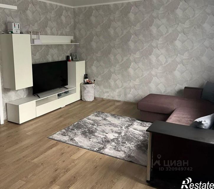 2-комн квартира улица Скоробогатова, 5,  д. 5