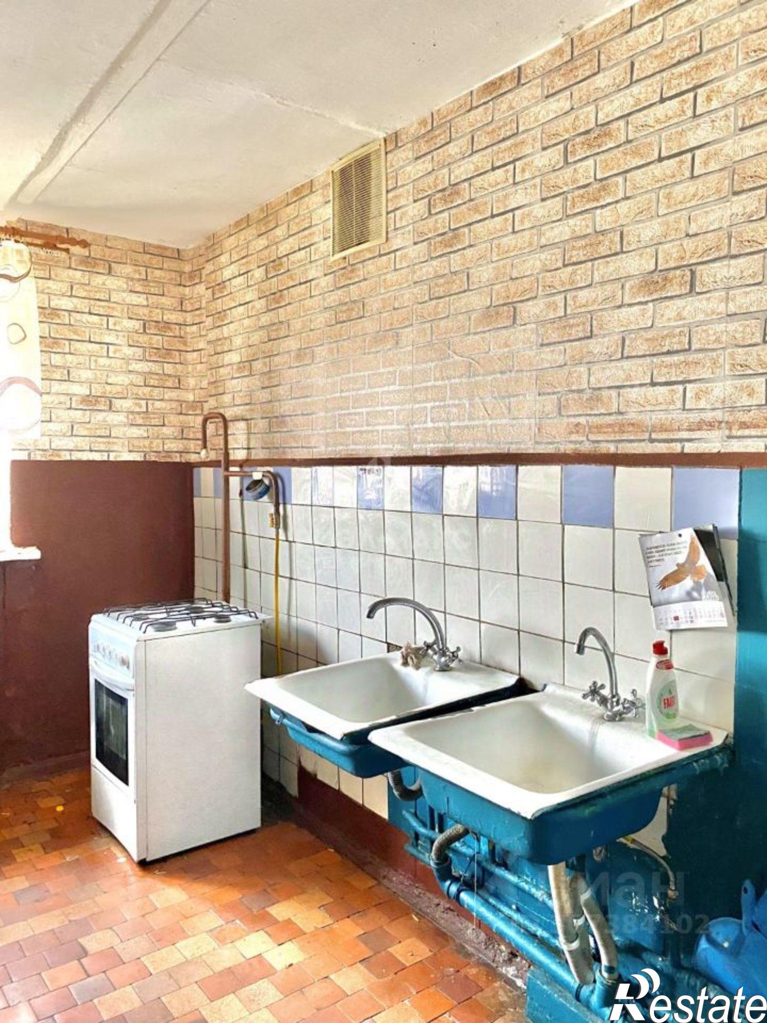 Купить комнату за 470 000 рублей на Брянск г., Володарский