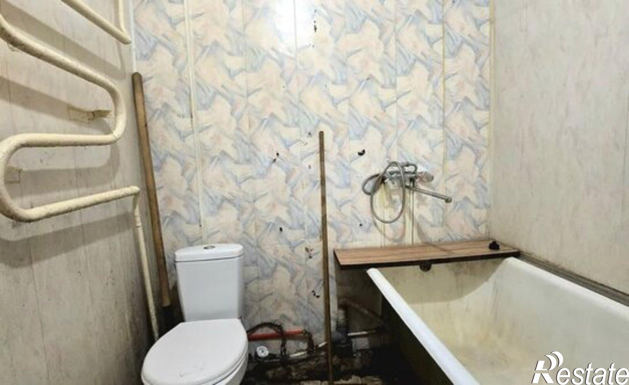 Купить квартиру за 2 000 000 рублей на Карачев, улица Дзержинского, 8