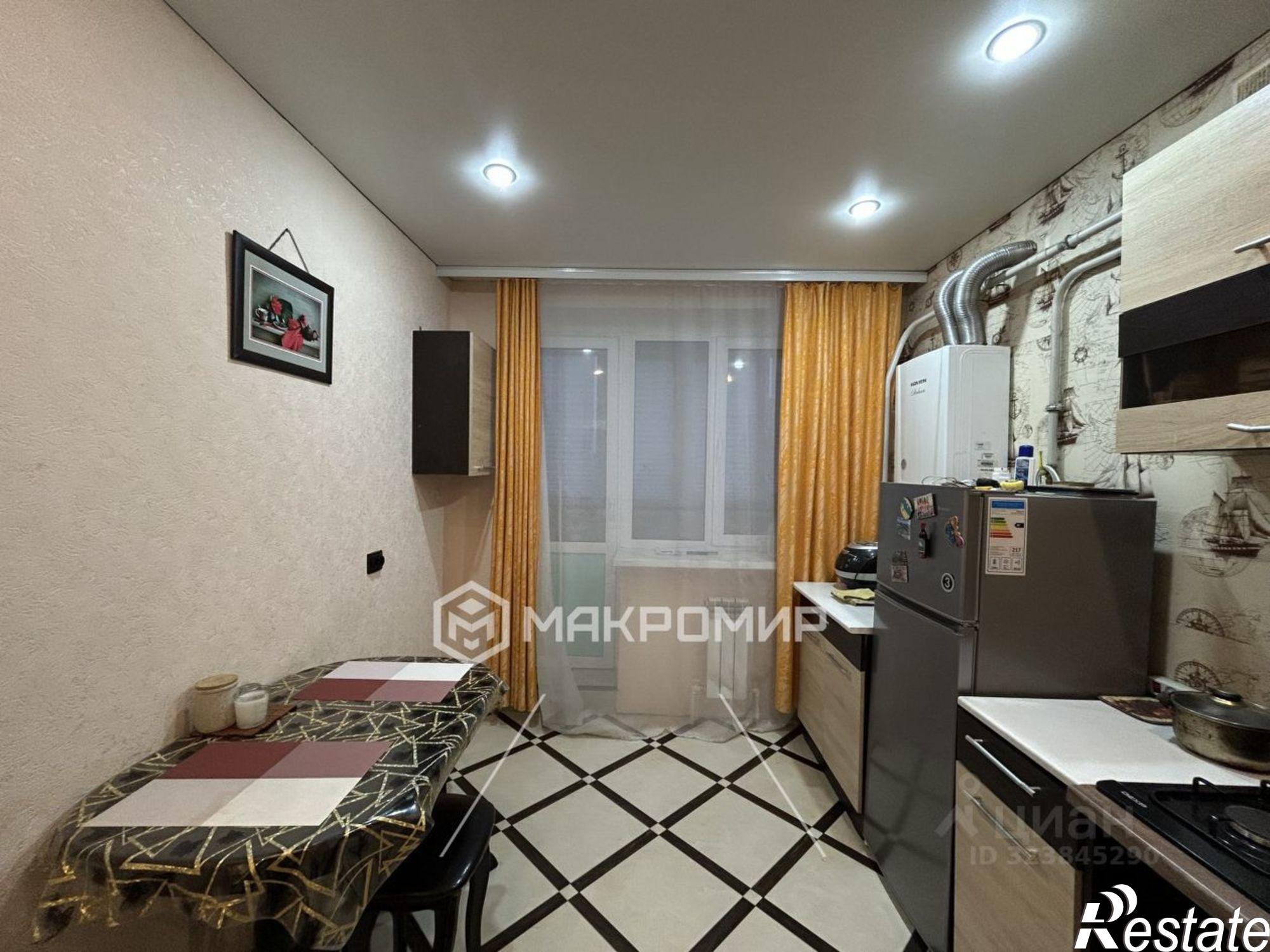 Купить квартиру за 2 450 000 рублей на Брянский район, Солнечный мкр, д.2