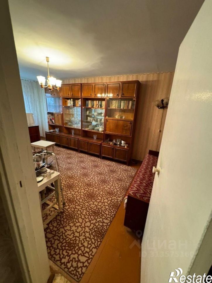 3-комн квартира ул Александрова, 49,  д. 49