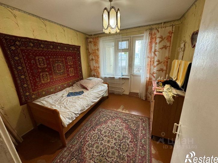 3-комн квартира ул Александрова, 49,  д. 49