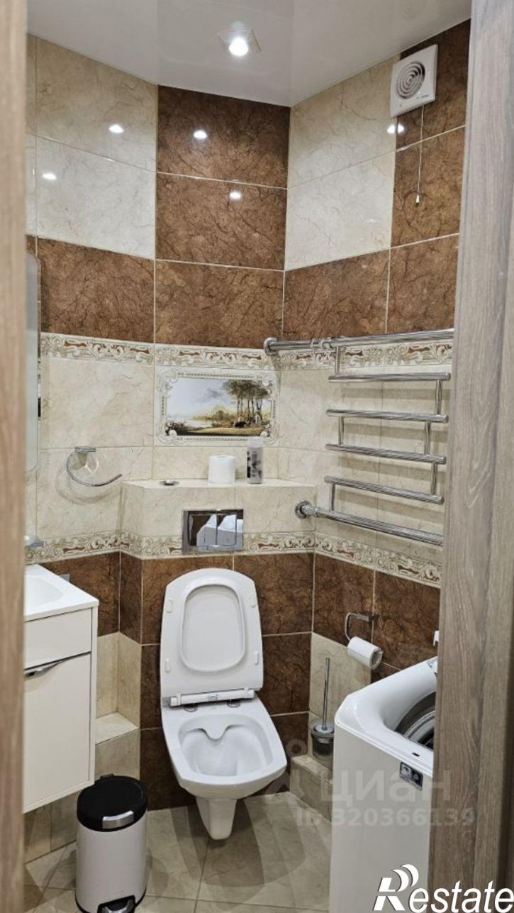 3-комн квартира улица Володарского, 17Е/1,  д. 17Е/1