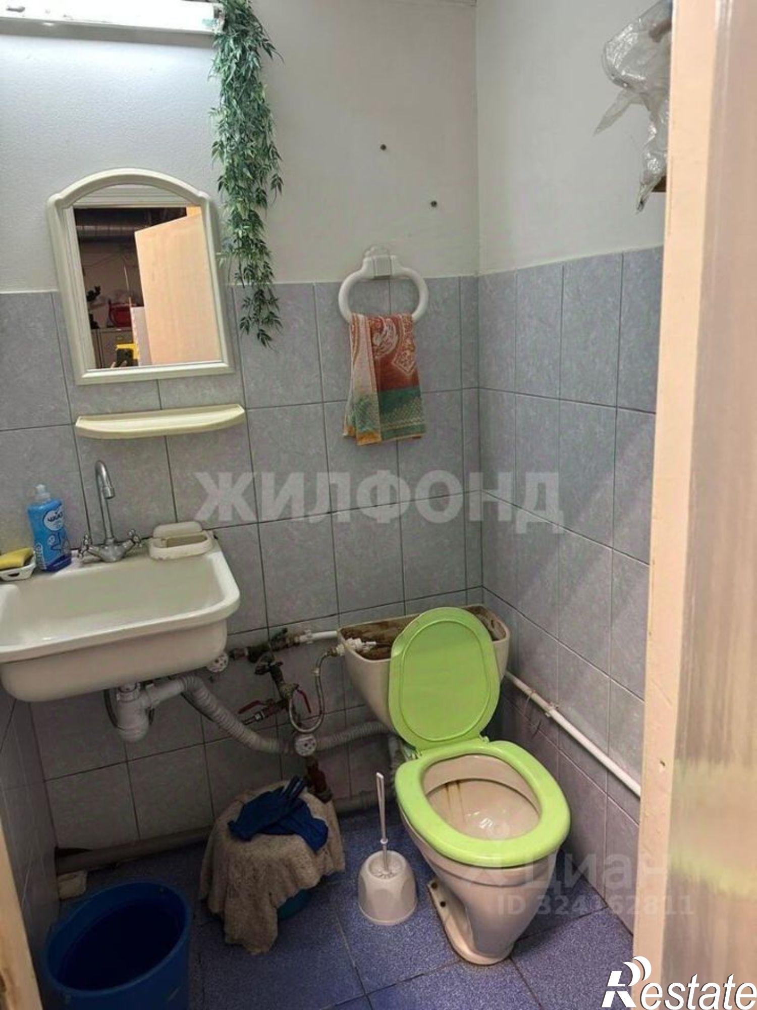 Сдать торговое помещение за 35 002 рублей на ул Карла Маркса, 2