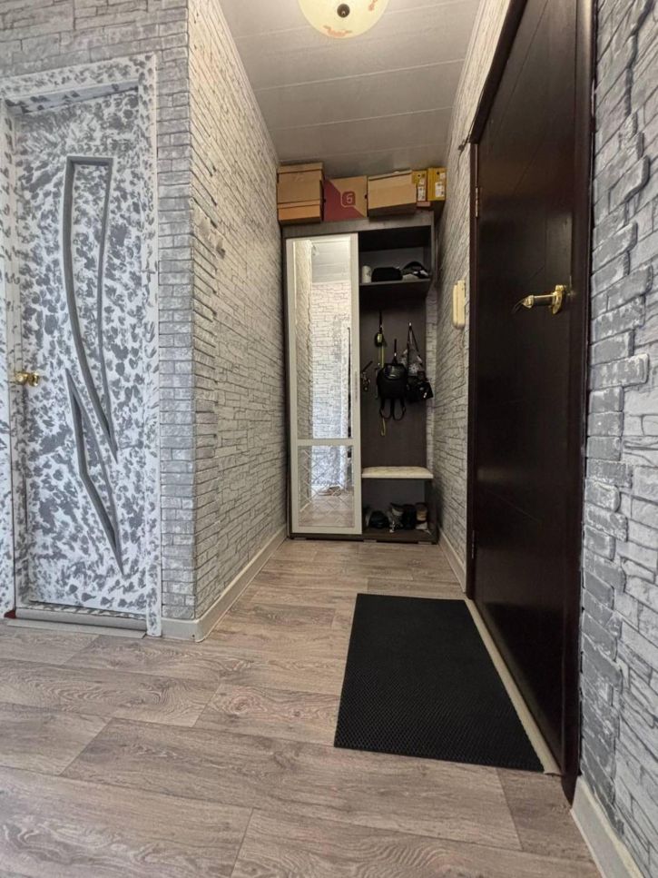 1-комн квартира улица Генерала Петренко, 2