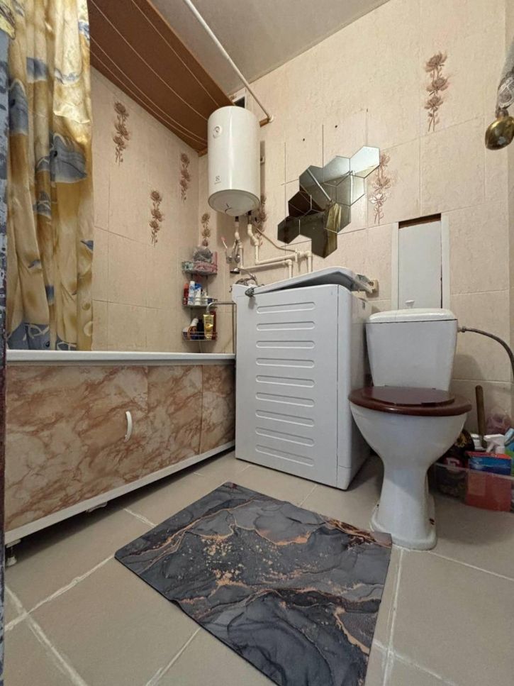 1-комн квартира улица Генерала Петренко, 2