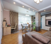 4-комн, 98кв м, этаж 1/2 Брянский район