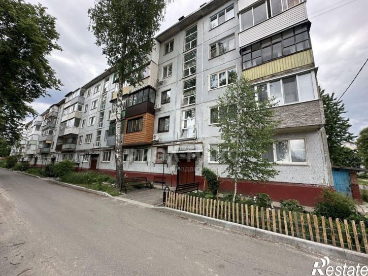Комната пр-д Горького, 2,  д. 2