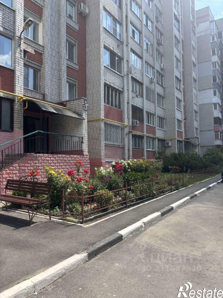 2-комн квартира Брянск, Бежицкая улица, 1к5