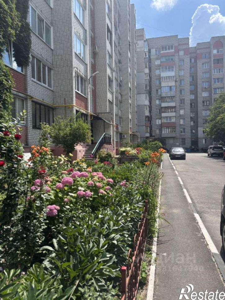 2-комн квартира Брянск, Бежицкая улица, 1к5