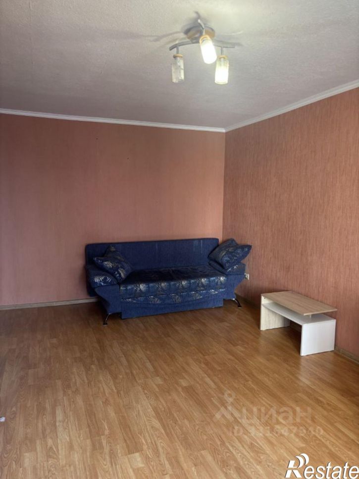 2-комн квартира Брянск, Бежицкая улица, 1к5