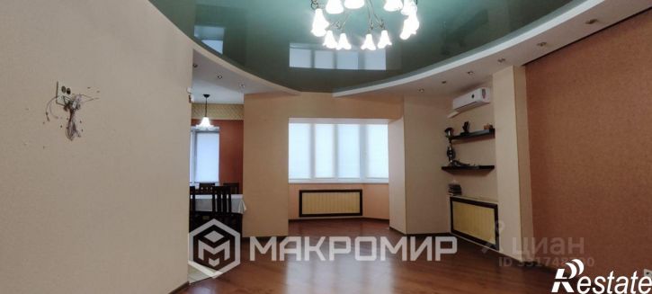 3-комн квартира Московский мкр, д.42