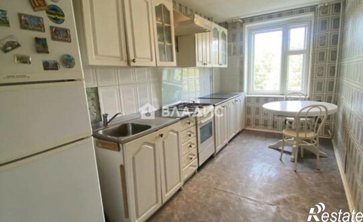 3-комн квартира Брянск, улица Есенина, 30