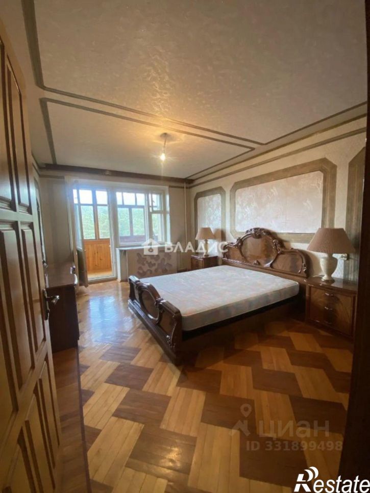 3-комн квартира Брянск, улица Есенина, 30