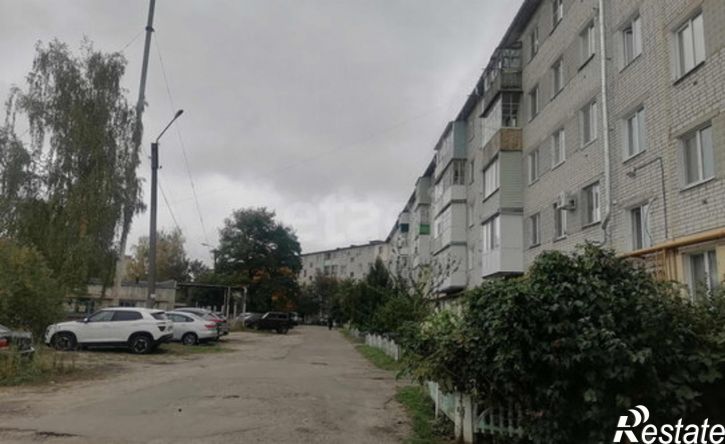 2-комн квартира Новозыбков, Вокзальная улица, 44