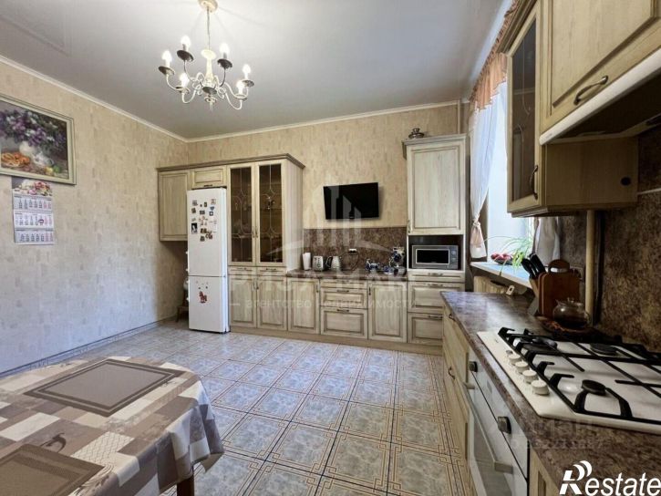 4-комн квартира Брянск г., Горького ул., д.40
