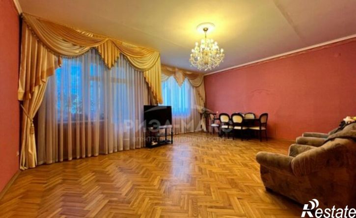 4-комн квартира Брянск, улица Горького, 40