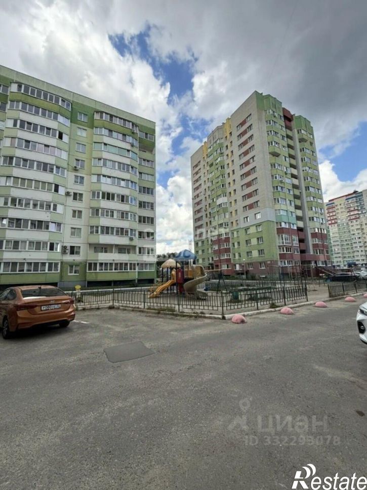 3-комн квартира Брянский район, Сосновый бор мкр, д.1