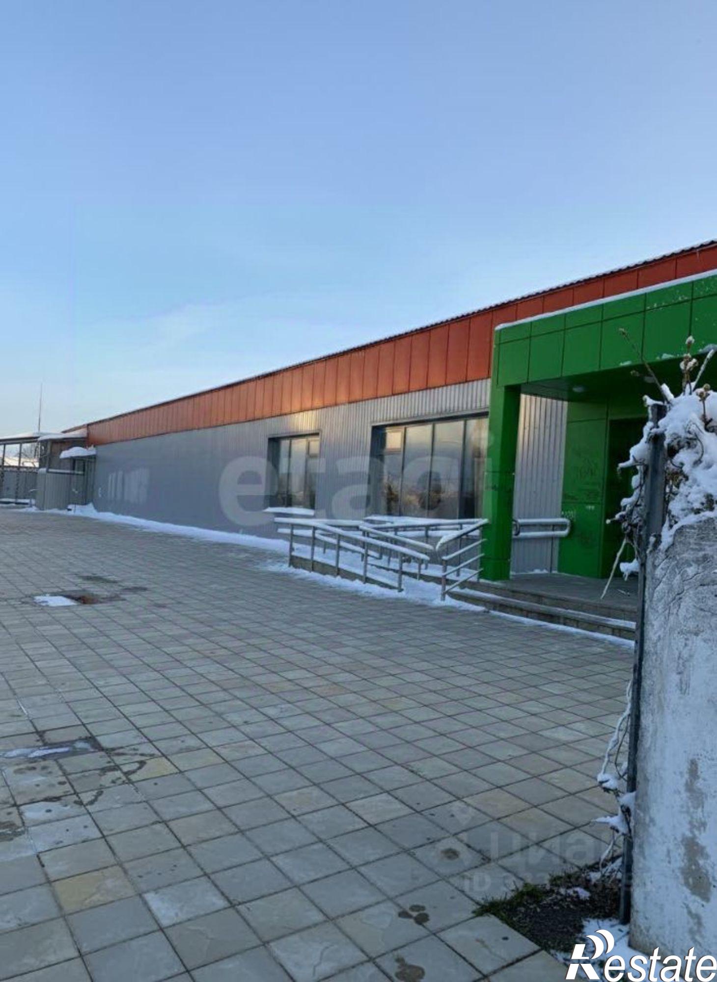 Купить торговое помещение за 17 500 400 рублей на ул Рошаля, 42