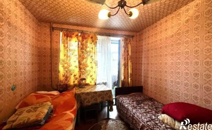 4-комн квартира ул Дзержинского, 8,  д. 8