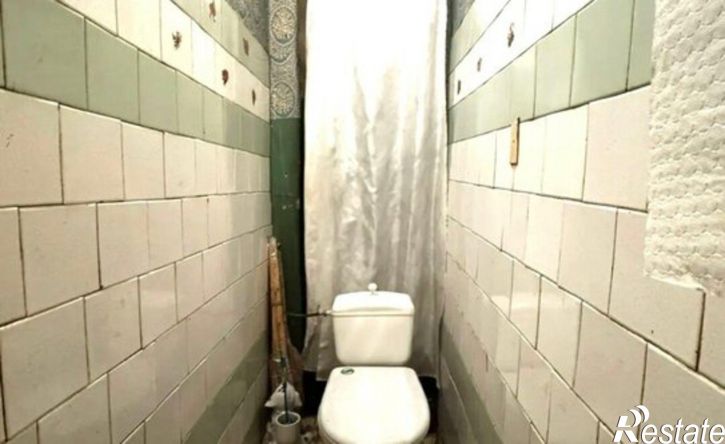 4-комн квартира ул Дзержинского, 8,  д. 8