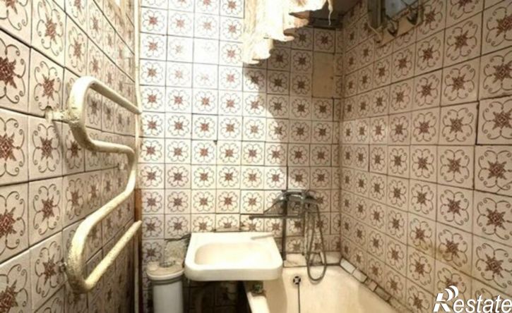 4-комн квартира ул Дзержинского, 8,  д. 8