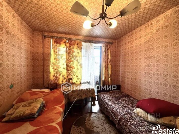 4-комн квартира ул Дзержинского, 8,  д. 8