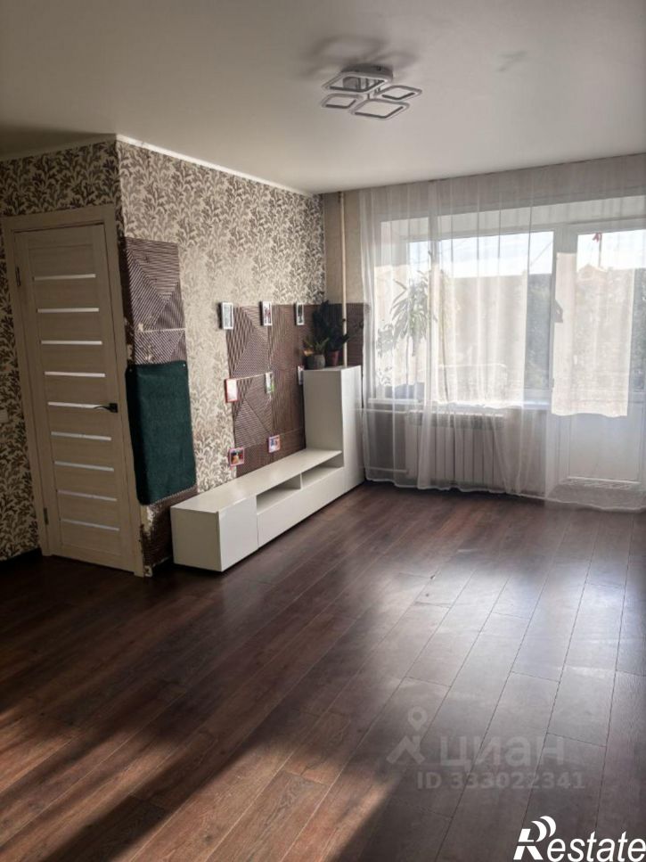 2-комн квартира Клинцы, проспект Ленина, 57